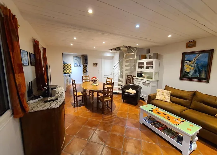 Du Marais Deauville *